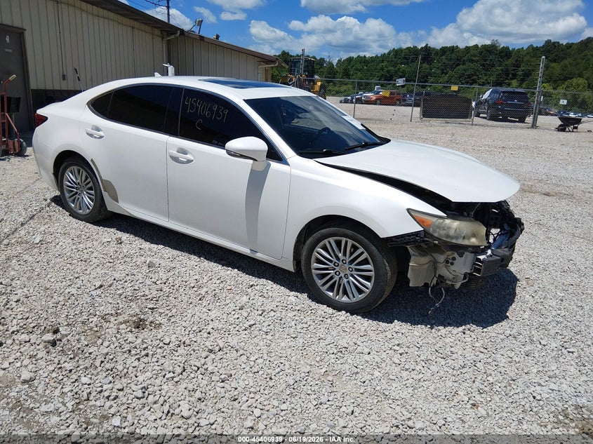 2013 Lexus ES VIN JTHBK1GG4D2004847 IAAI salvage auction — FRONT & REAR, Salvage (Kentucky), sold $2,900 on 2026-07-31 (photo 1)