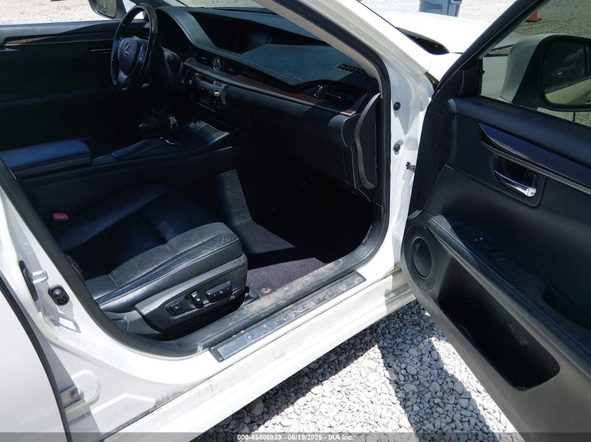 2013 Lexus ES VIN JTHBK1GG4D2004847 IAAI salvage auction — FRONT & REAR, Salvage (Kentucky), sold $2,900 on 2026-07-31 (photo 5)