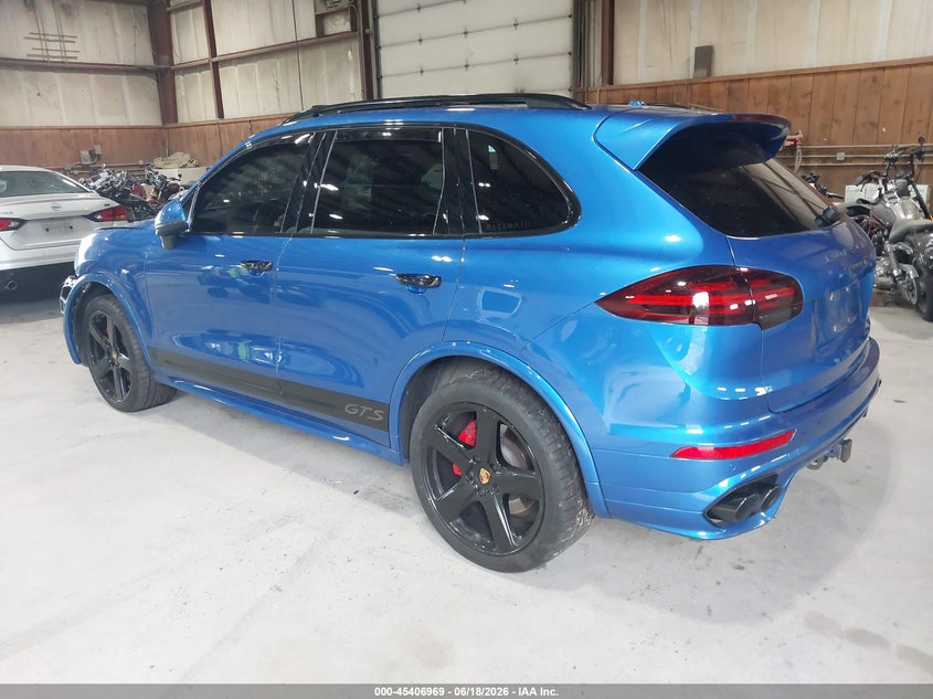 2017 Porsche Cayenne VIN WP1AD2A24HLA83591 IAAI salvage auction — FRONT END, Salvage Title, sold $4,300 on 2026-07-10 (photo 3)