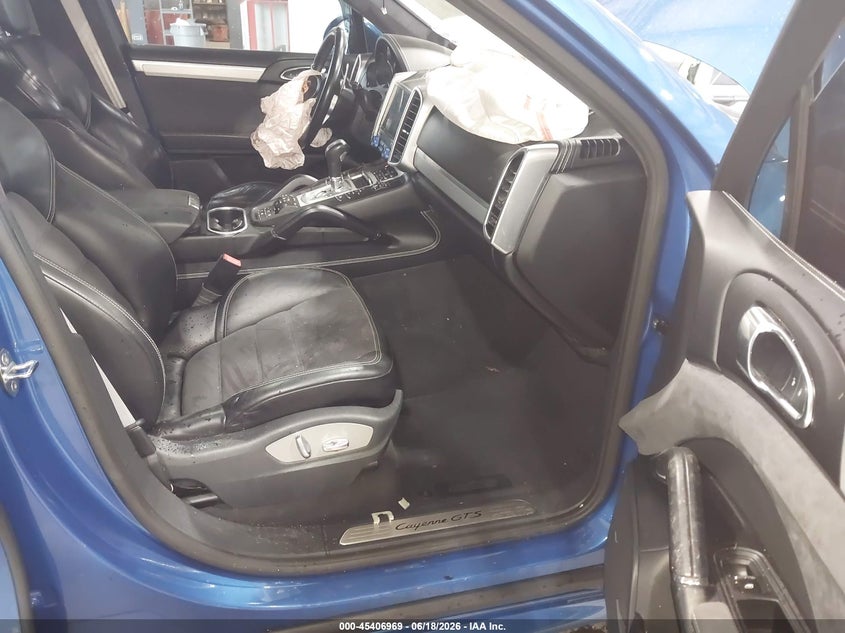 2017 Porsche Cayenne VIN WP1AD2A24HLA83591 IAAI salvage auction — FRONT END, Salvage Title, sold $4,300 on 2026-07-10 (photo 5)