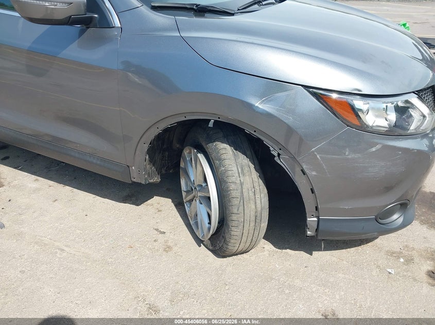 2019 Nissan Rogue VIN JN1BJ1CRXKW624235 IAAI salvage auction — RIGHT FRONT, Salvage (Connecticut), sold $2,700 on 2026-07-23 (photo 6)
