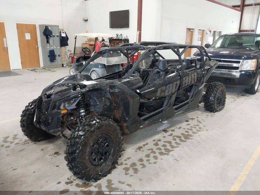2023 Can-am/ brp VIN 3JBVEAV45PE001853 IAAI salvage auction — RIGHT REAR, Salvage Title, sold $13,700 on 2026-07-29 (photo 2)