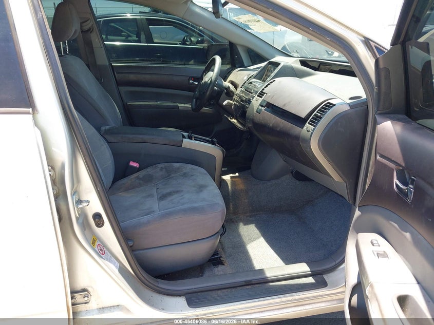 2005 Toyota Prius VIN JTDKB20U850132304 IAAI salvage auction — FRONT & REAR, Salvage (California), sold $300 on 2026-07-14 (photo 5)