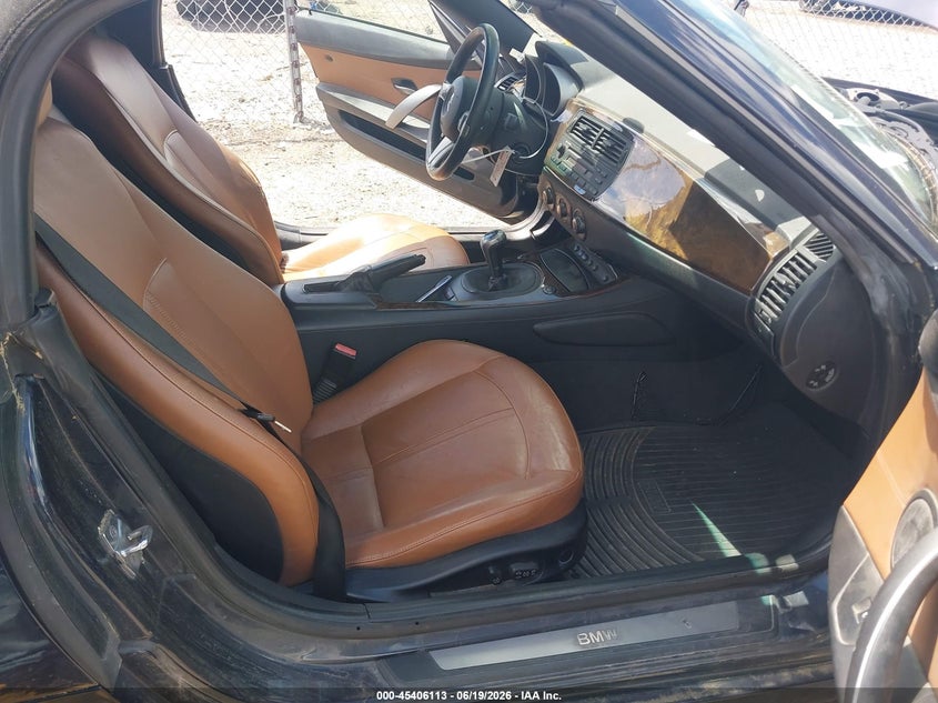 2007 BMW Z4 VIN 4USBU53577LW92469 IAAI salvage auction — FRONT END, Mv-907A (New York), sold $1,350 on 2026-07-24 (photo 5)