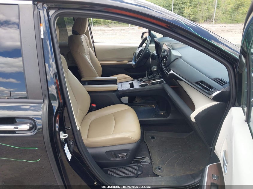 2021 Toyota Sienna VIN 5TDJSKFC0MS024197 IAAI salvage auction — LEFT FRONT, Salvage (Pennsylvania), sold $7,900 on 2026-07-09 (photo 5)