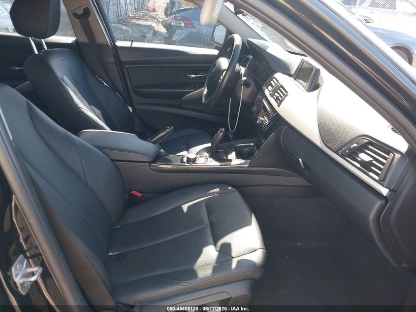 2017 BMW 3er VIN WBA8E5G36HNU43170 IAAI salvage auction — SIDE, Salvage (Florida), sold $1,800 on 2026-07-07 (photo 5)