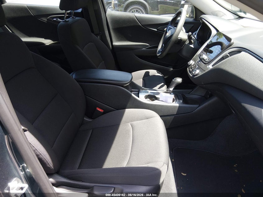 2020 Chevrolet Malibu VIN 1G1ZC5ST8LF099003 IAAI salvage auction — NORMAL WEAR, SF97 (Virginia), sold $13,725 on 2026-07-22 (photo 5)