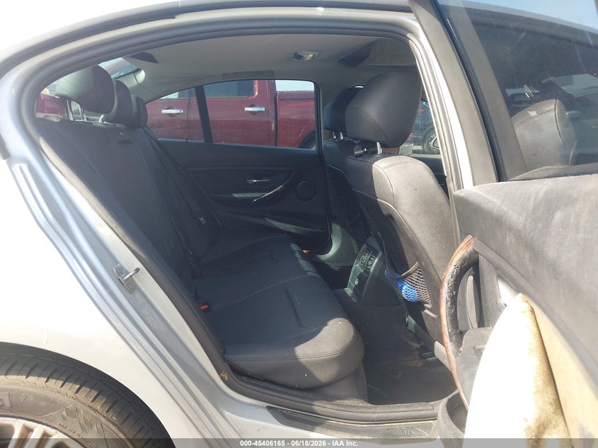 2014 BMW 3er VIN WBA3A5G57ENP29774 IAAI salvage auction — LEFT FRONT, Rebuildable (Florida), sold $875 on 2026-07-30 (photo 8)