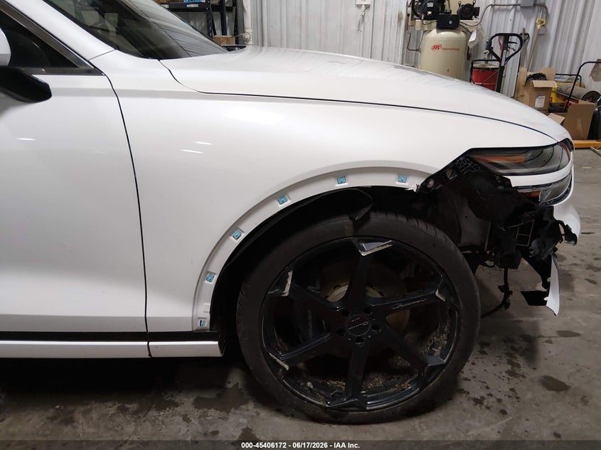 2022 Genesis Gv70 VIN KMUMCDTC0NU037066 IAAI salvage auction — RIGHT FRONT, Salvage (Iowa), sold $11,700 on 2026-07-21 (photo 6)