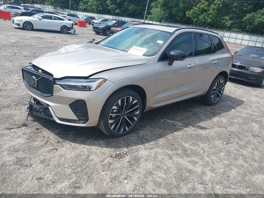 2026 Volvo Xc60 VIN YV4M12RM2T1408298 IAAI salvage auction — FRONT END, Wait Title, sold $4,450 on 2026-08-13 (photo 2)
