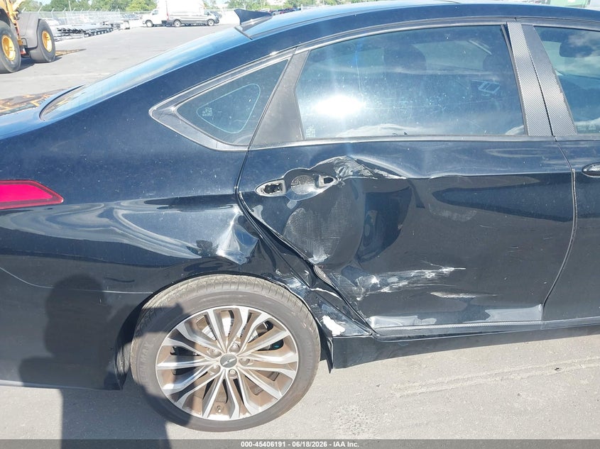 2015 Hyundai Genesis VIN KMHGN4JE9FU103545 IAAI salvage auction — RIGHT SIDE, Rebuildable (Florida), sold $2,200 on 2026-07-13 (photo 6)