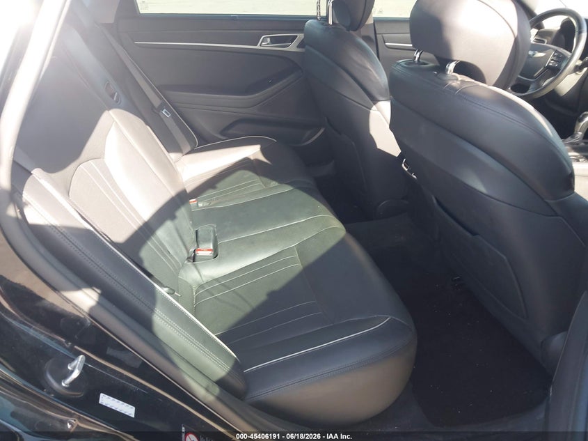 2015 Hyundai Genesis VIN KMHGN4JE9FU103545 IAAI salvage auction — RIGHT SIDE, Rebuildable (Florida), sold $2,200 on 2026-07-13 (photo 8)