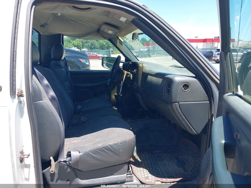 1999 Chevrolet Silverado 2500 VIN 1GCGK24U1XE206345 IAAI salvage auction — NORMAL WEAR, Clear (Maryland), sold $300 on 2026-07-09 (photo 5)
