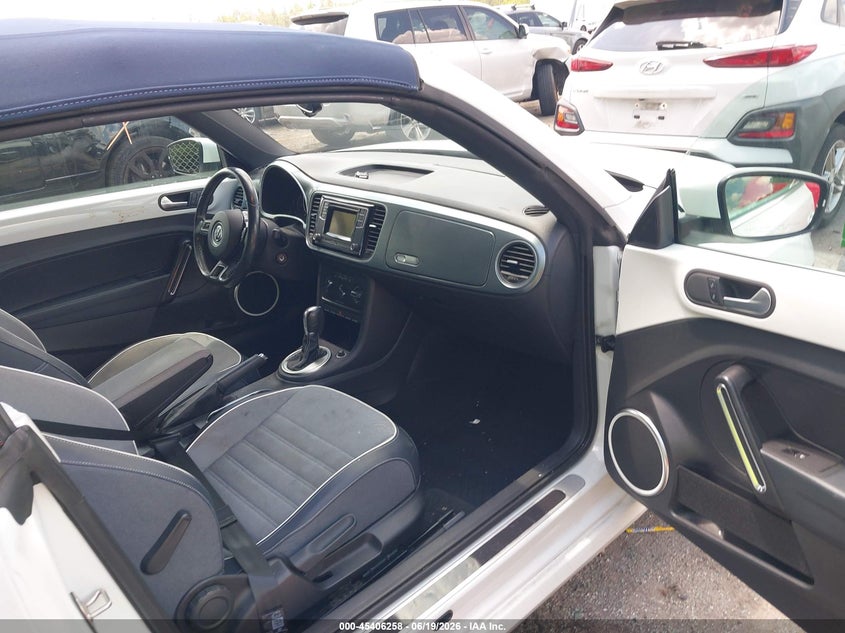 2016 Volkswagen Beetle VIN 3VW517AT5GM819109 IAAI salvage auction — FRONT END, Rebuildable (Florida), sold $3,000 on 2026-07-08 (photo 5)