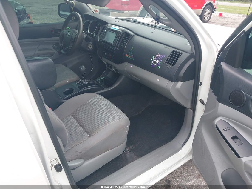 2014 Toyota Tacoma VIN 5TFJX4CN8EX040890 IAAI salvage auction — SIDE, Salvage Title, sold $4,650 on 2026-07-10 (photo 5)