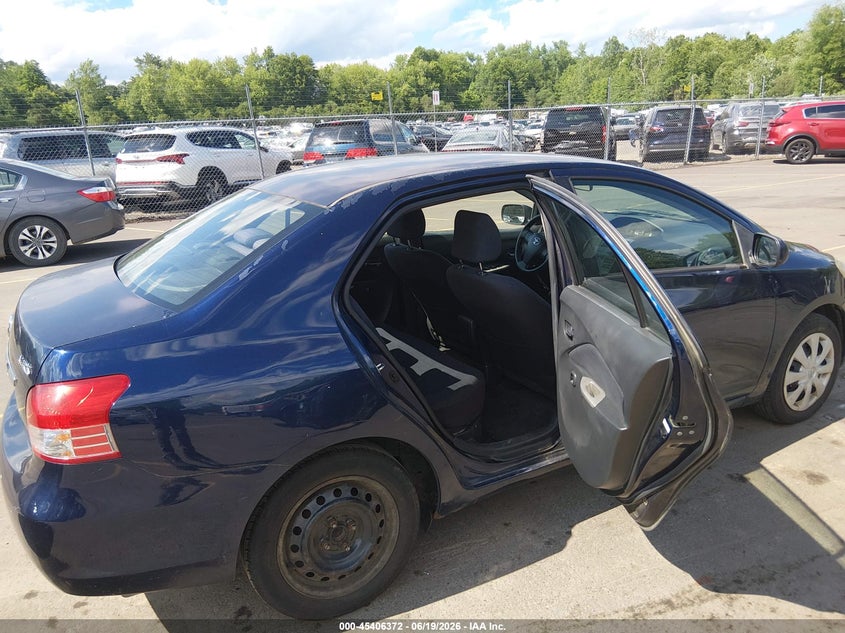 2007 Toyota Yaris VIN JTDBT923571021734 IAAI salvage auction — NORMAL WEAR, Clear (Connecticut), sold $1,450 on 2026-07-16 (photo 8)