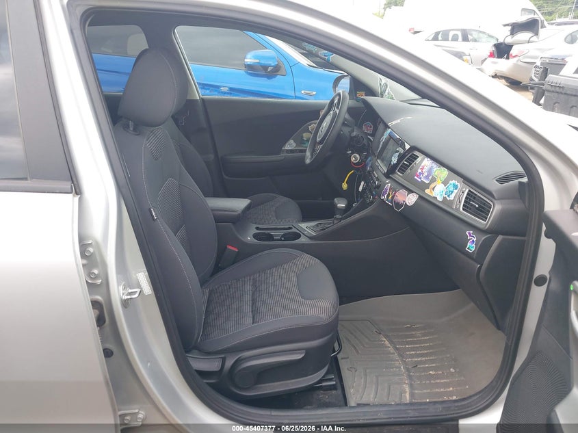 2017 Kia Niro VIN KNDCB3LC2H5048709 IAAI salvage auction — THEFT, Salvage (Ohio), sold $475 on 2026-07-16 (photo 5)