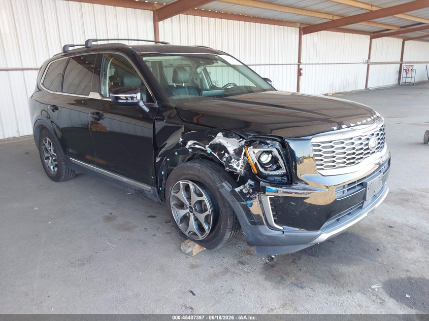 2020 Kia Telluride VIN 5XYP34HC1LG045555 IAAI salvage auction — RIGHT FRONT, Salvage (California), sold $6,750 on 2026-07-30 (photo 1)