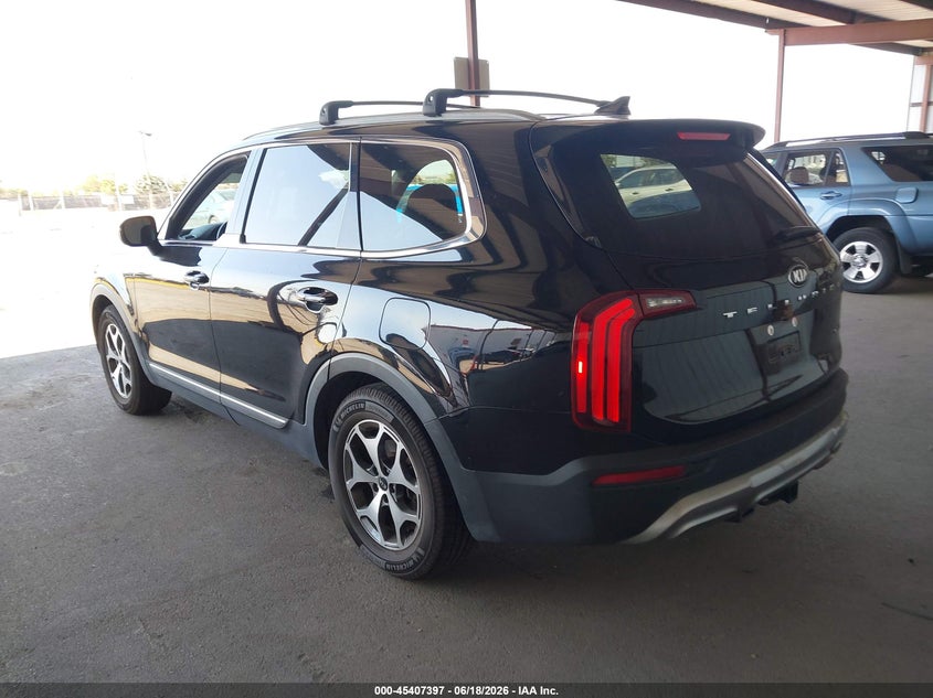 2020 Kia Telluride VIN 5XYP34HC1LG045555 IAAI salvage auction — RIGHT FRONT, Salvage (California), sold $6,750 on 2026-07-30 (photo 3)