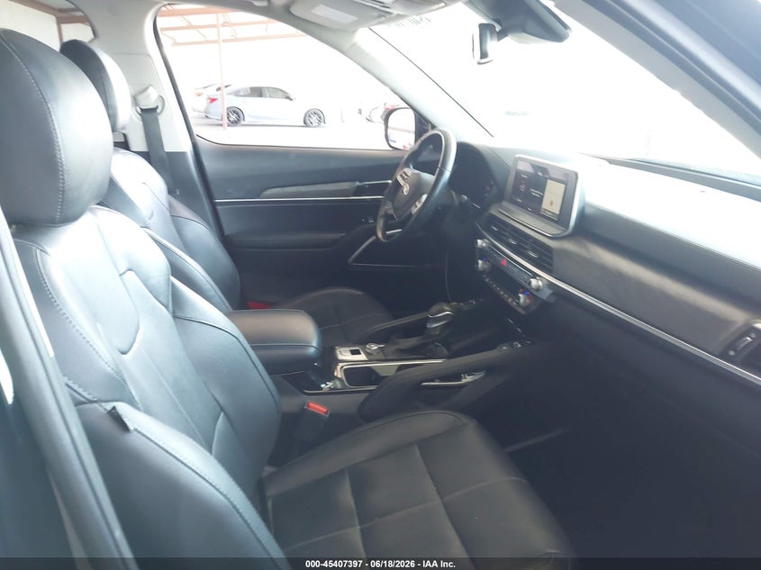 2020 Kia Telluride VIN 5XYP34HC1LG045555 IAAI salvage auction — RIGHT FRONT, Salvage (California), sold $6,750 on 2026-07-30 (photo 5)