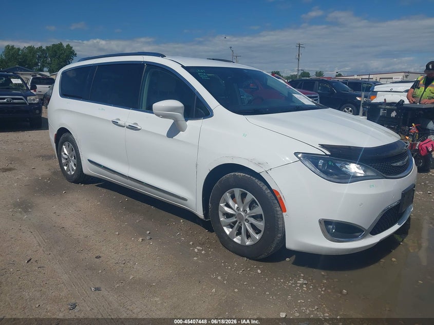 2018 Chrysler Pacifica VIN 2C4RC1EG5JR338611 IAAI salvage auction — HAIL, Salvage Title, sold $2,200 on 2026-07-23 (photo 1)