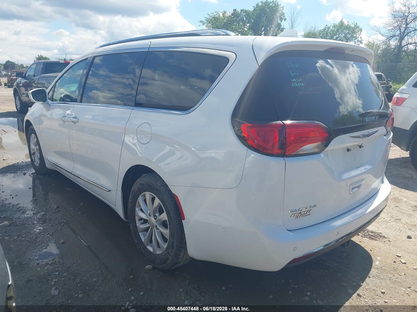 2018 Chrysler Pacifica VIN 2C4RC1EG5JR338611 IAAI salvage auction — HAIL, Salvage Title, sold $2,200 on 2026-07-23 (photo 3)