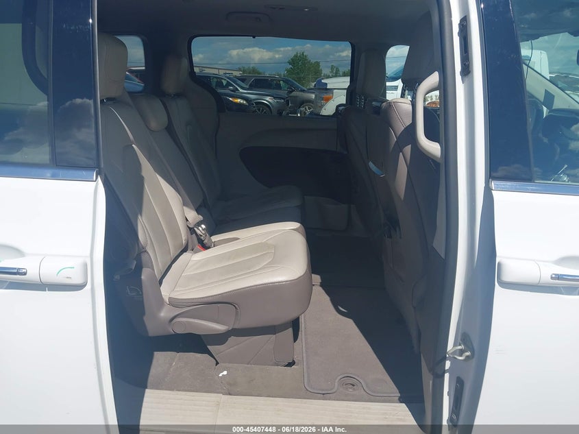 2018 Chrysler Pacifica VIN 2C4RC1EG5JR338611 IAAI salvage auction — HAIL, Salvage Title, sold $2,200 on 2026-07-23 (photo 8)