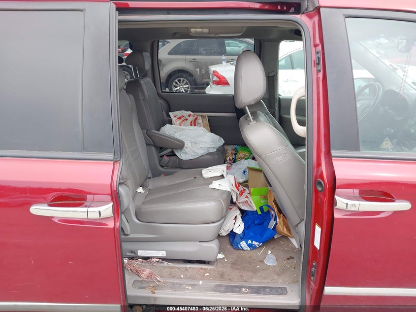 2007 Hyundai Entourage VIN KNDMC233976019020 IAAI salvage auction — NORMAL WEAR, Clear (Colorado), sold $325 on 2026-07-15 (photo 8)