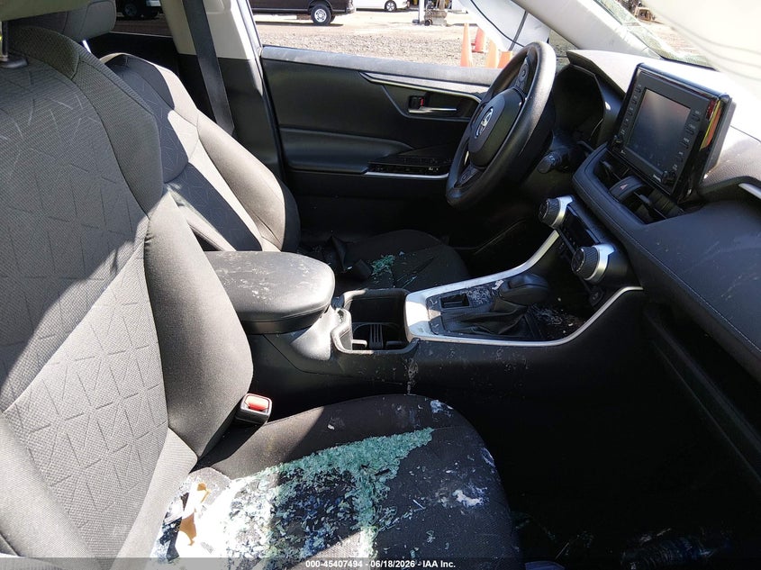 2022 Toyota Rav 4 VIN 2T3P1RFV6NW320767 IAAI salvage auction — ROLLOVER, Salvage (Ohio), sold $3,800 on 2026-07-26 (photo 5)
