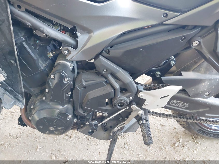 2022 Kawasaki Ninja VIN ML5EXEM12NDA59937 IAAI salvage auction — SIDE, Salvage (California), sold $1,700 on 2026-07-15 (photo 9)
