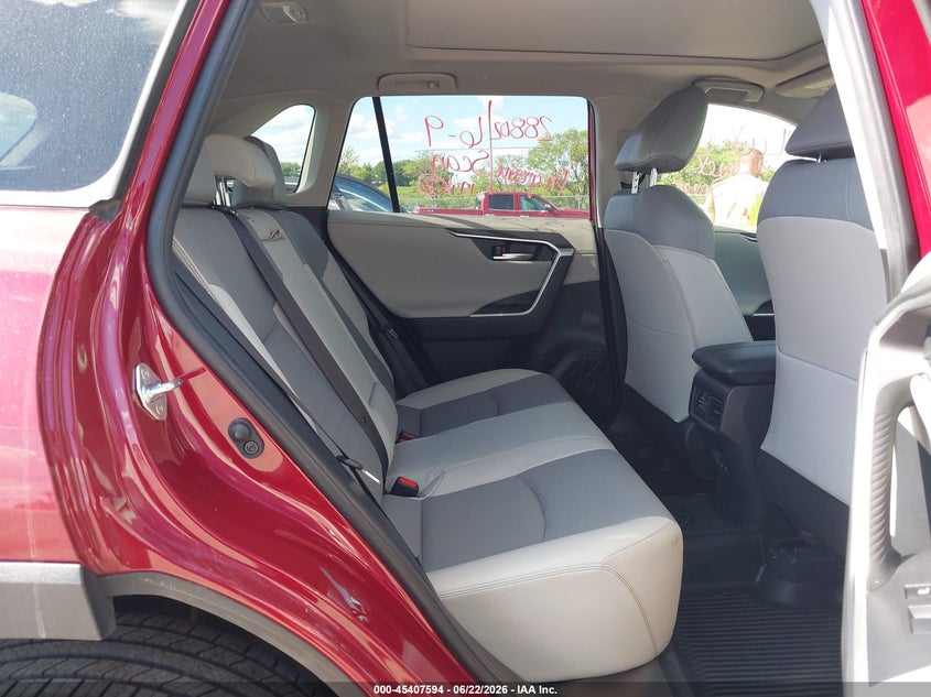 2019 Toyota VIN JTMN1RFV5KD517946 IAAI salvage auction — FRONT END, Salvage (Minnesota), sold $8,900 on 2026-07-28 (photo 8)