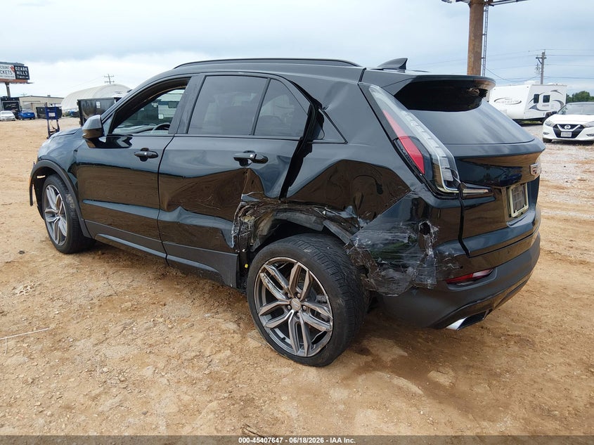 2020 Cadillac Xt4 VIN 1GYFZER4XLF065145 IAAI salvage auction — LEFT SIDE, Salvage Title, sold $4,700 on 2026-09-08 (photo 3)