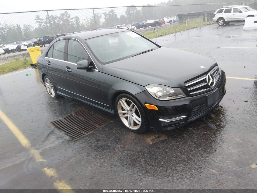2013 Mercedes-benz C-klasse VIN WDDGF8AB3DR264316 IAAI salvage auction — FRONT END, Clear (South Carolina), sold $1,050 on 2026-07-29 (photo 1)