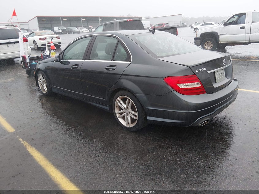 2013 Mercedes-benz C-klasse VIN WDDGF8AB3DR264316 IAAI salvage auction — FRONT END, Clear (South Carolina), sold $1,050 on 2026-07-29 (photo 3)