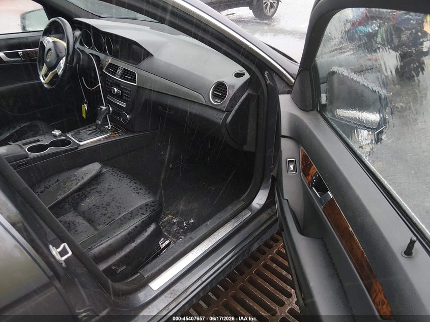 2013 Mercedes-benz C-klasse VIN WDDGF8AB3DR264316 IAAI salvage auction — FRONT END, Clear (South Carolina), sold $1,050 on 2026-07-29 (photo 5)