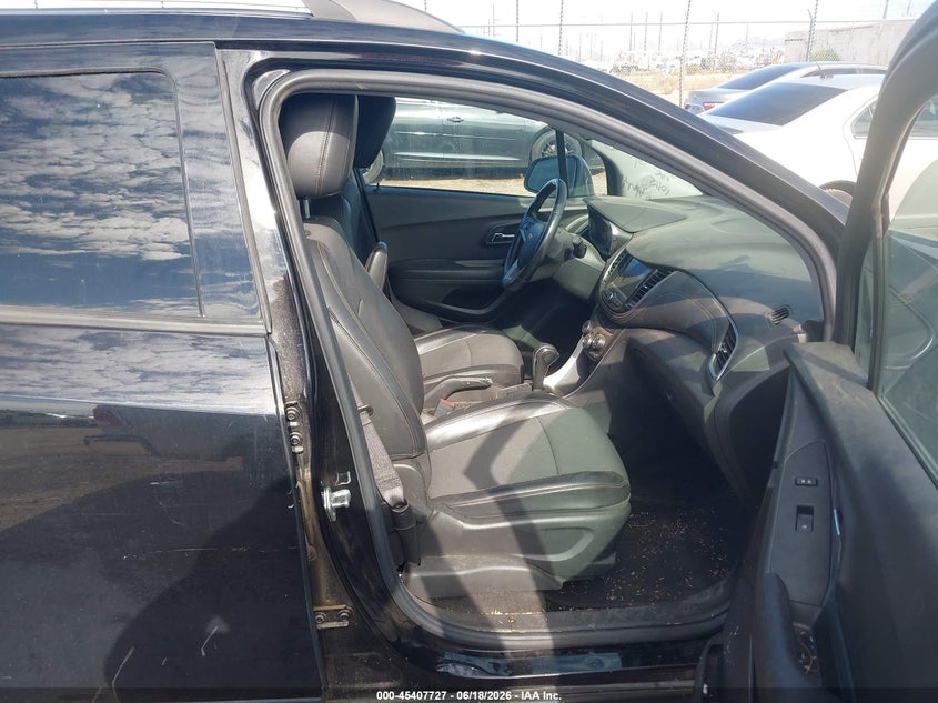 2021 Chevrolet Trax VIN KL7CJLSM9MB374836 IAAI salvage auction — FRONT END, Salvage Title, sold $950 on 2026-07-30 (photo 5)