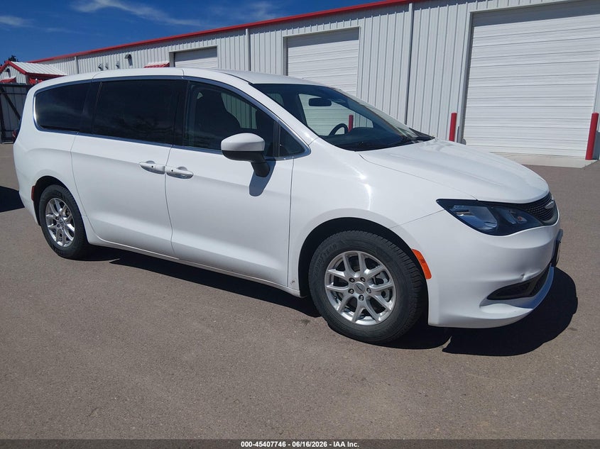 2022 Chrysler Voyager VIN 2C4RC1CG2NR127830 — IAAI salvage auction photo