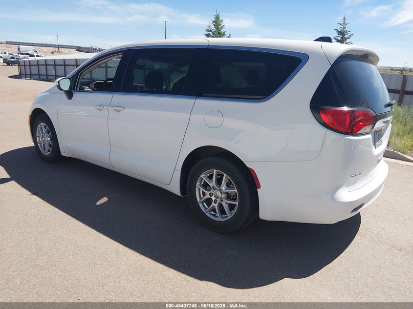 2022 Chrysler Voyager VIN 2C4RC1CG2NR127830 IAAI salvage auction — NORMAL WEAR, Sf97 (Colorado), sold $12,850 on 2026-09-02 (photo 3)