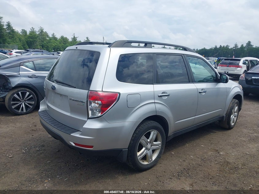 2010 Subaru Forester VIN JF2SH6DC0AH916402 IAAI salvage auction — NORMAL WEAR, Clear (Massachusetts), sold $800 on 2026-07-10 (photo 4)