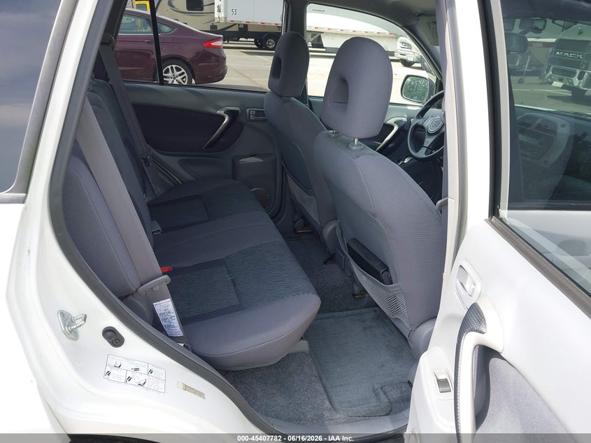 2002 Toyota Rav 4 VIN JTEHH20V020152149 IAAI salvage auction — NORMAL WEAR, Clear (North Carolina), sold $1,325 on 2026-07-16 (photo 8)