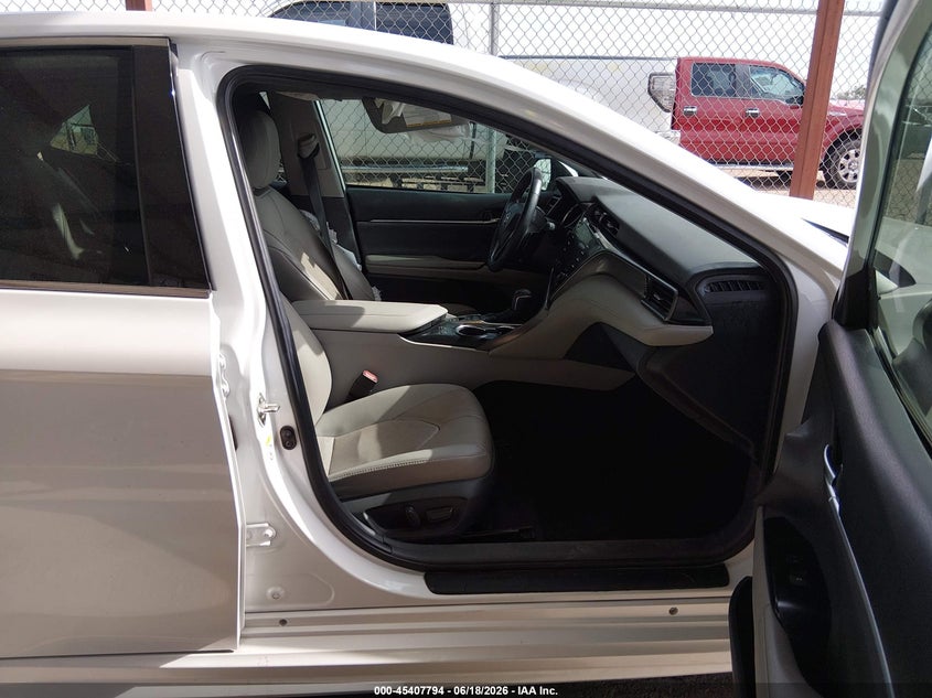 2019 Toyota Camry VIN 4T1B61HK4KU740452 IAAI salvage auction — SIDE, Salvage (New Mexico), sold $6,900 on 2026-07-31 (photo 5)