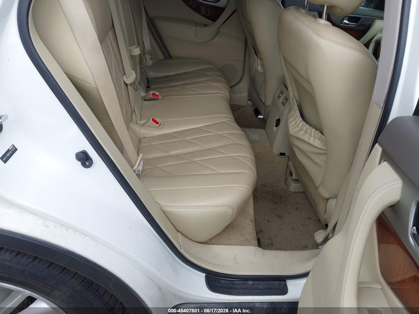 2014 Infiniti Qx70 VIN JN8CS1MW0EM410636 IAAI salvage auction — NORMAL WEAR, Clear (Massachusetts), sold $1,500 on 2026-07-17 (photo 8)