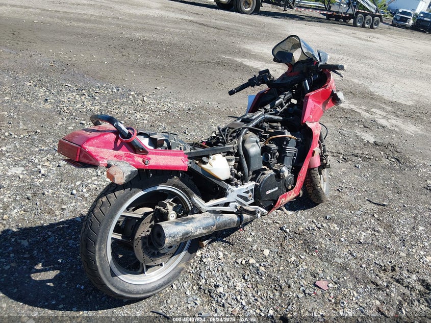 1985 Kawasaki Zx VIN JKAZX2A11FB509303 IAAI salvage auction — NORMAL WEAR, Clear (Pennsylvania), sold $100 on 2026-07-10 (photo 4)