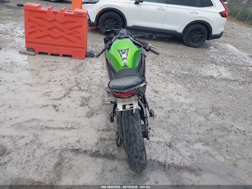 2012 Kawasaki Ninja VIN JKAEXEE16CDA02099 IAAI salvage auction — FRONT END, Salvage Title, sold $25 on 2026-07-22 (photo 6)