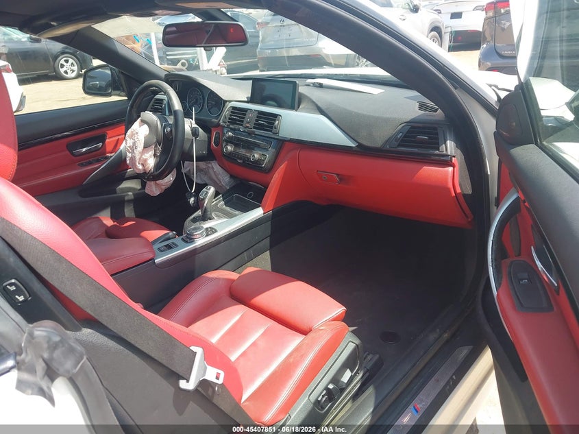 2014 BMW 4er VIN WBA3V7C54EP770860 IAAI salvage auction — RIGHT FRONT, Salvage Title, sold $2,050 on 2026-08-02 (photo 5)