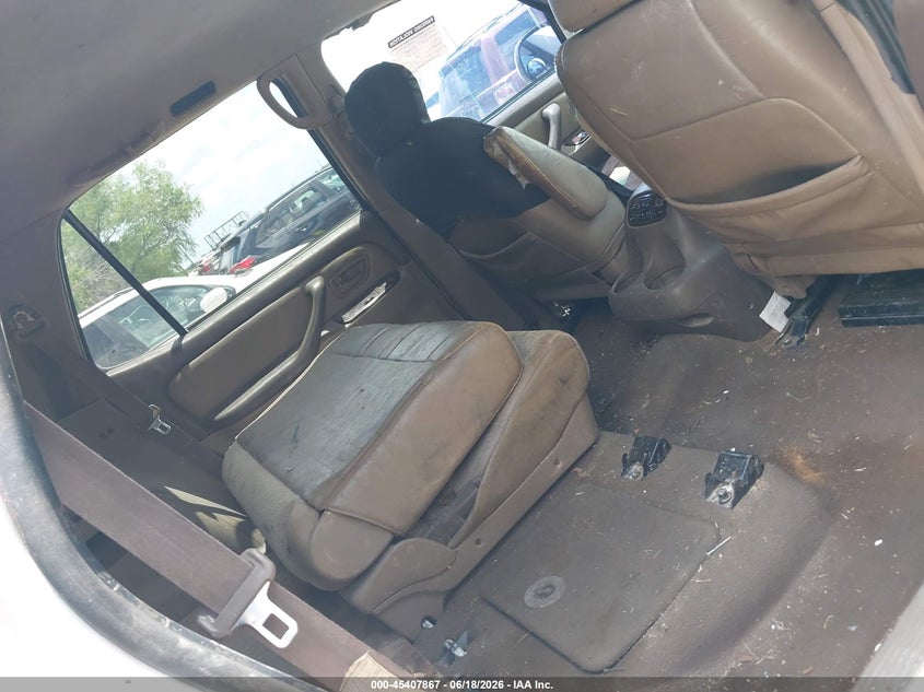 2002 Toyota Sequoia VIN 5TDZT34A12S109036 IAAI salvage auction — NORMAL WEAR, Original (Texas), sold $525 on 2026-07-06 (photo 8)