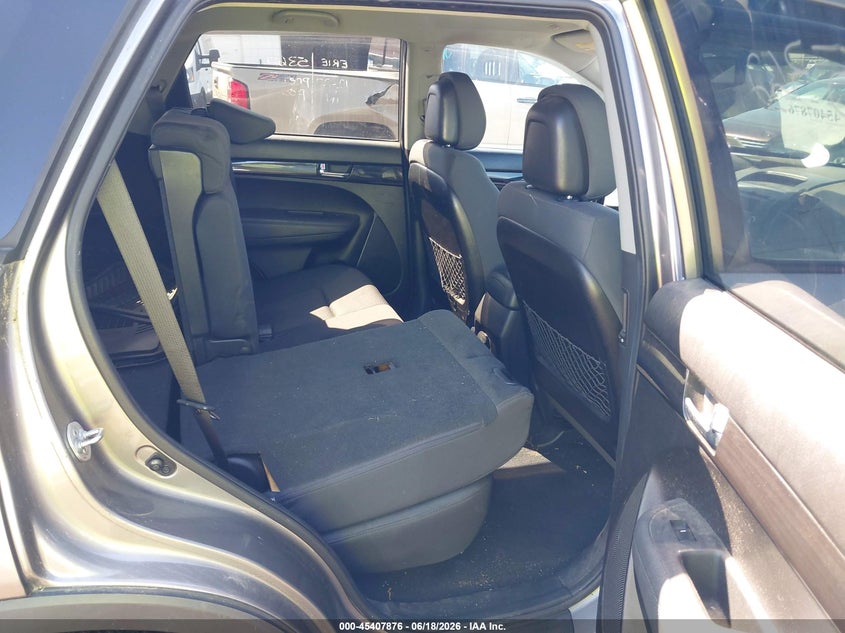 2012 Kia Sorento VIN 5XYKTCA61CG225580 IAAI salvage auction — FRONT END, Mv-907A (New York), sold $325 on 2026-07-08 (photo 8)