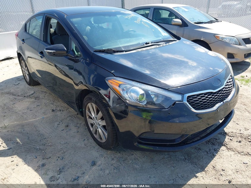 2014 Kia Forte VIN KNAFX4A67E5188667 IAAI salvage auction — NORMAL WEAR, Clear (Virginia), sold $550 on 2026-07-15 (photo 1)
