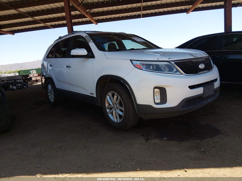 2015 Kia Sorento VIN 5XYKTCA60FG586593 IAAI salvage auction — RIGHT REAR, Salvage Title, sold $1,300 on 2026-07-28 (photo 1)