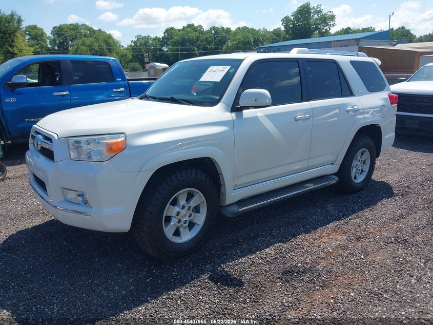 2010 Toyota 4runner VIN JTEZU5JR5A5009489 IAAI salvage auction — SIDE, Salvage (South Carolina), sold $3,550 on 2026-07-21 (photo 2)